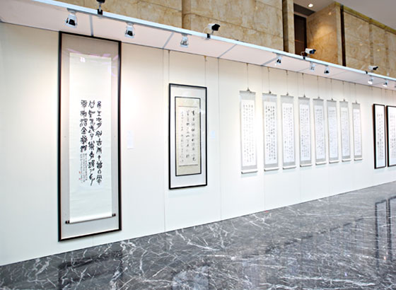 畫(huà)展展覽無縫展闆